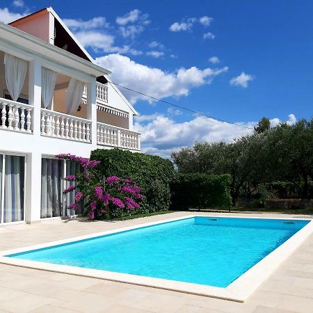 Holiday Home Villa Emma Debeljak Ngoại thất bức ảnh